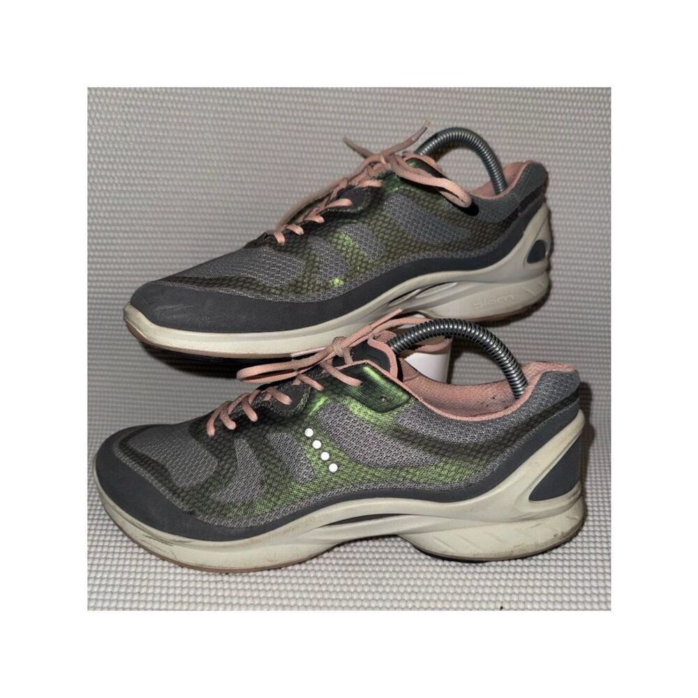 Ecco Biom Fjuel Racer Green Gray Peach Athletic Shoes Sneakers Women’s Size 10